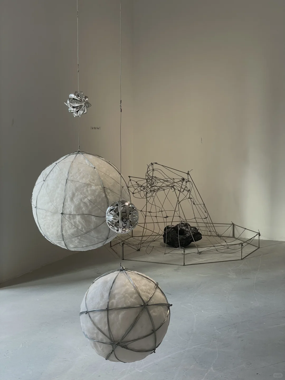 深圳免费新展｜?黑地禁锢静火山蜡艺展