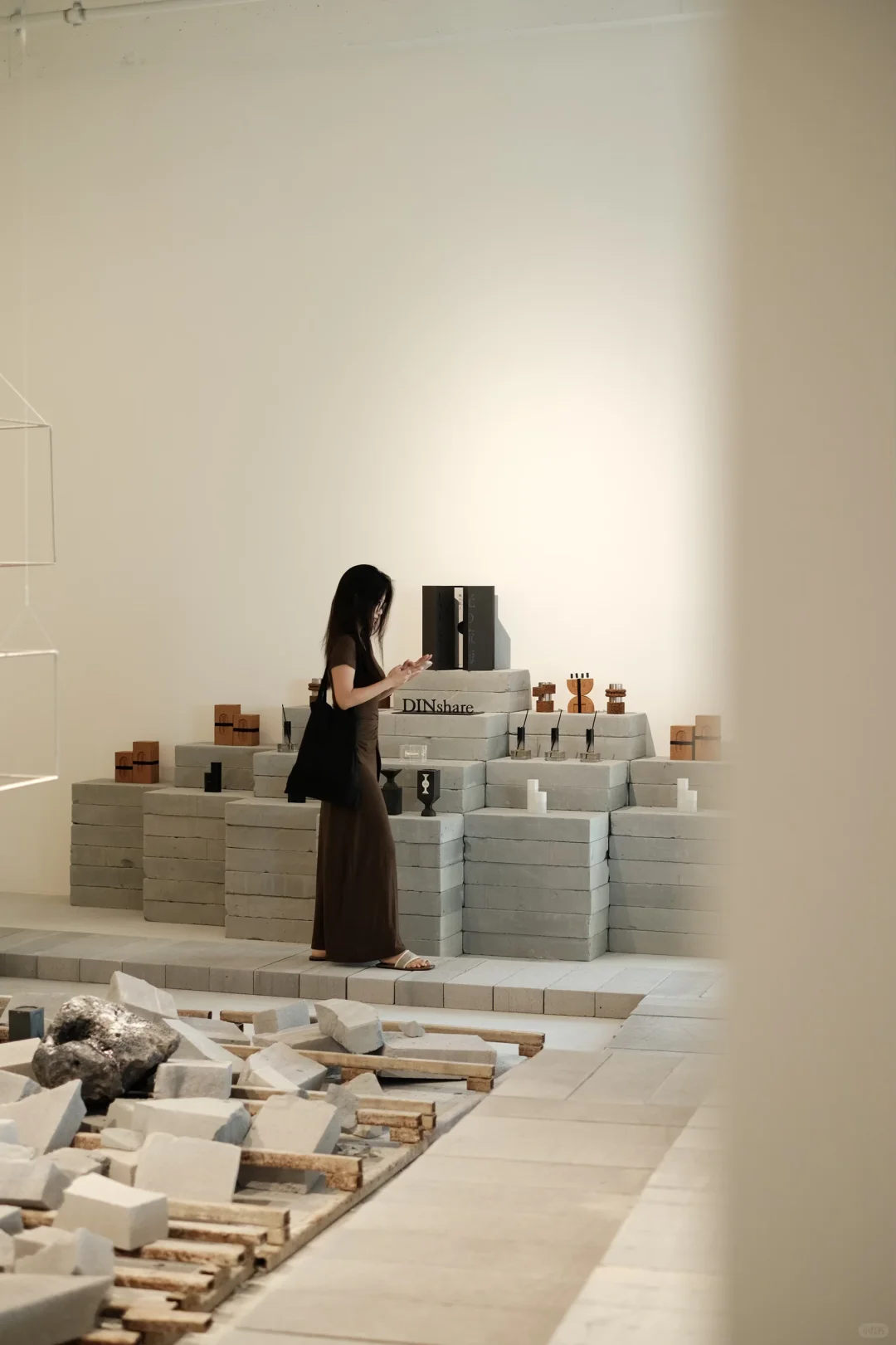 深圳免费新展｜?黑地禁锢静火山蜡艺展