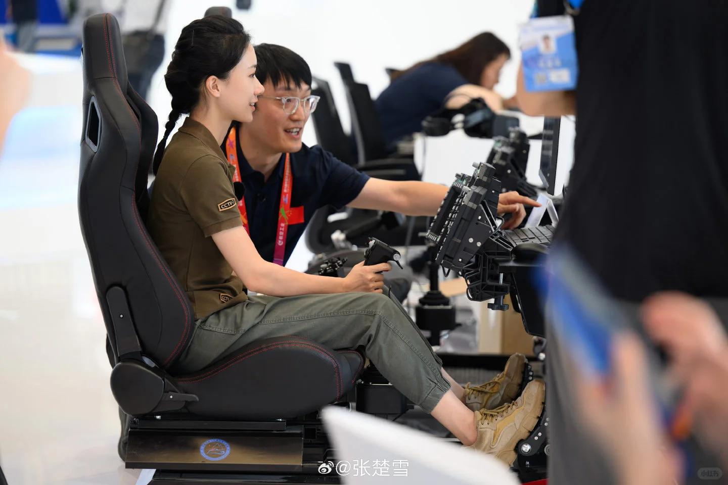 是谁已经拥有了天津直升机博览会的工作照