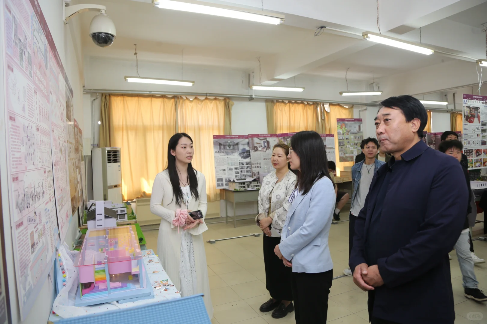 环设｜毕业设计展终于搞完了！