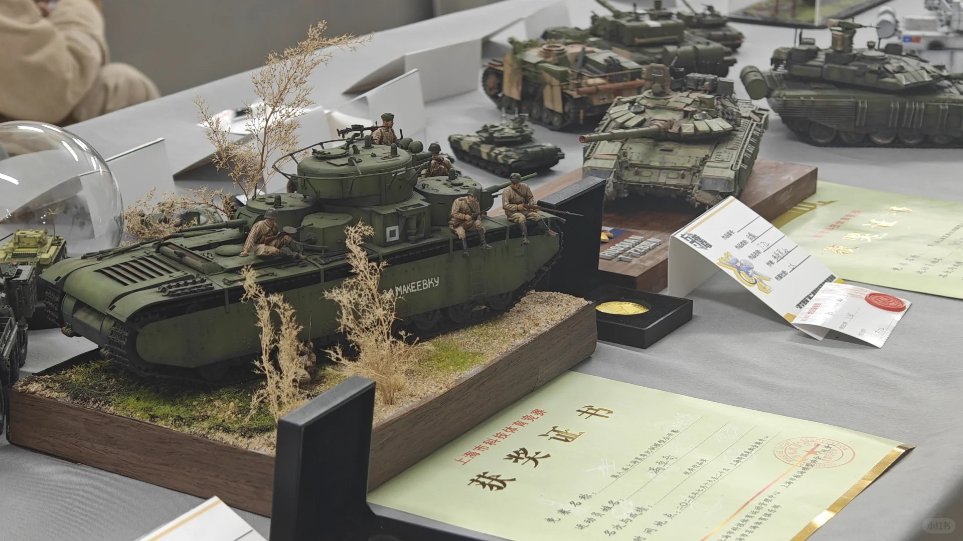 第二届哈尔滨高校模型展-爬虫组