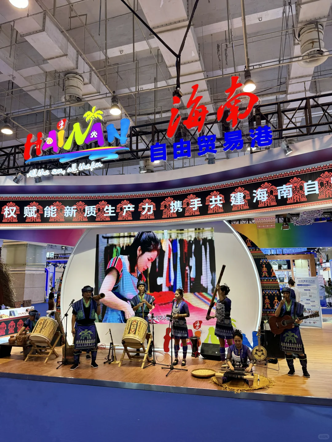 青岛人都收到通知了吗！！0元看展还有羊毛！！！