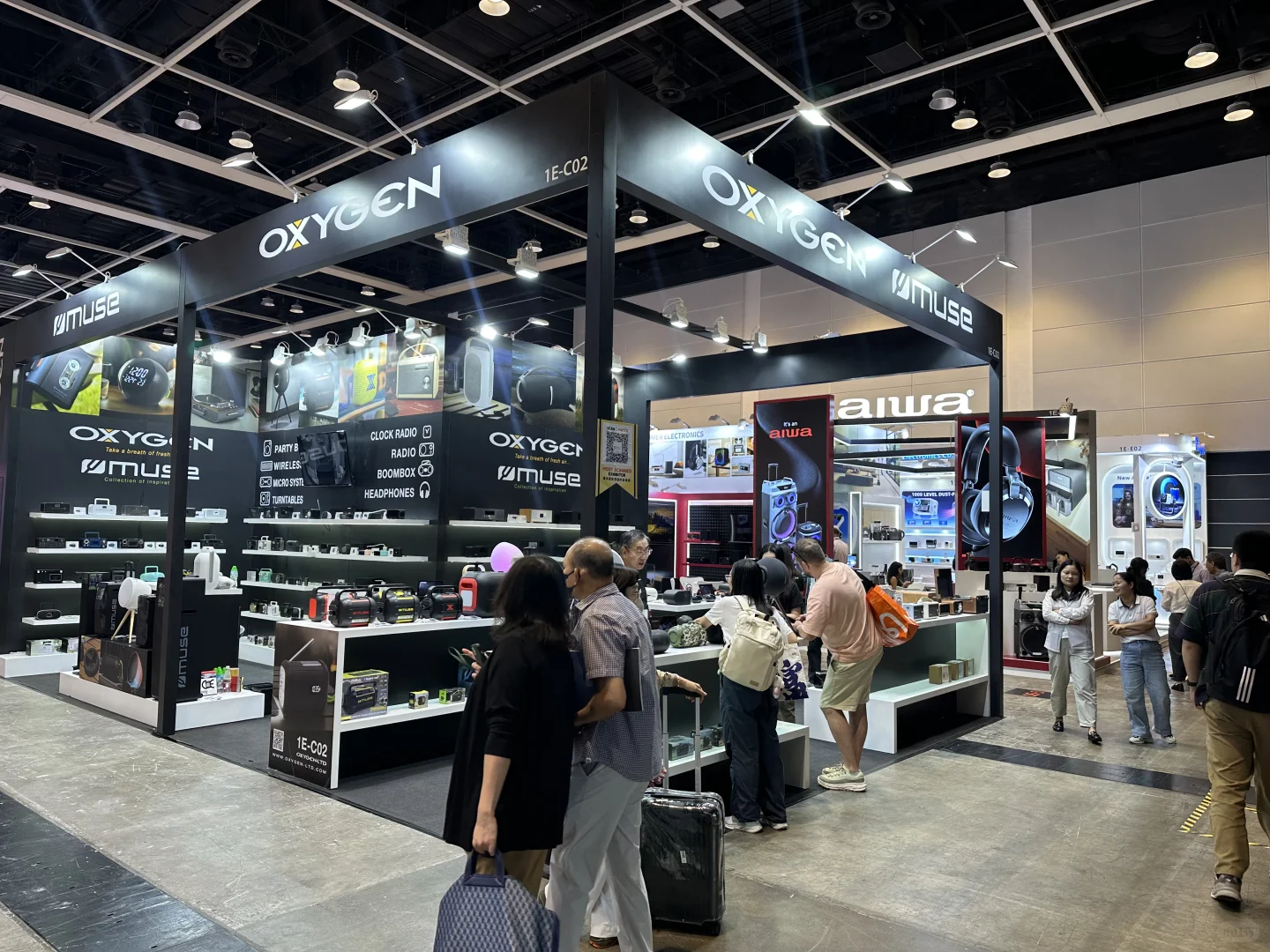 香港秋季電子產品展?三層樓根本看不完啊…