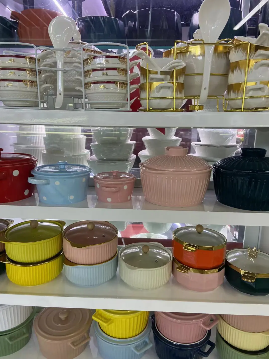 义乌市国际商贸城五区二楼床上家纺用品！