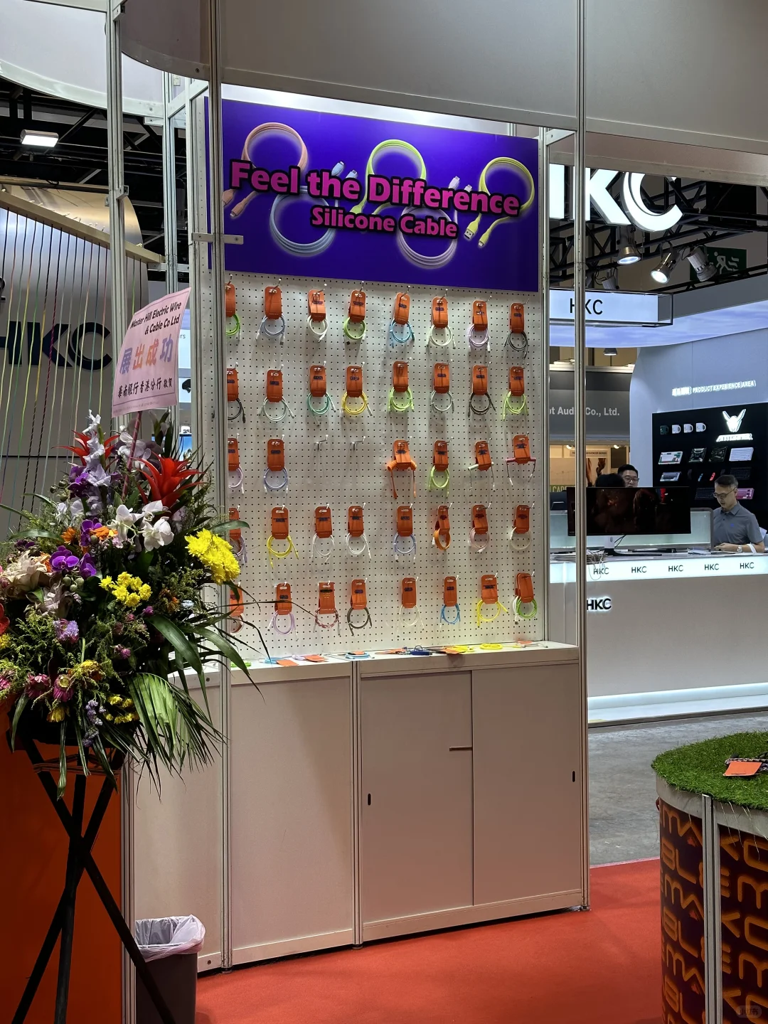 香港秋季電子產品展?三層樓根本看不完啊…