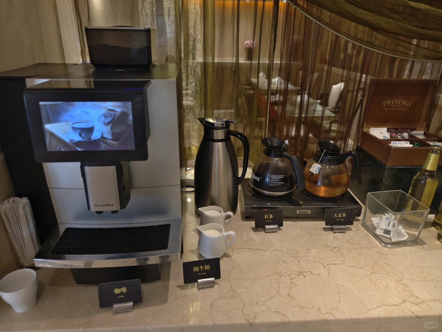 晶丽酒店自助餐,性价比之王