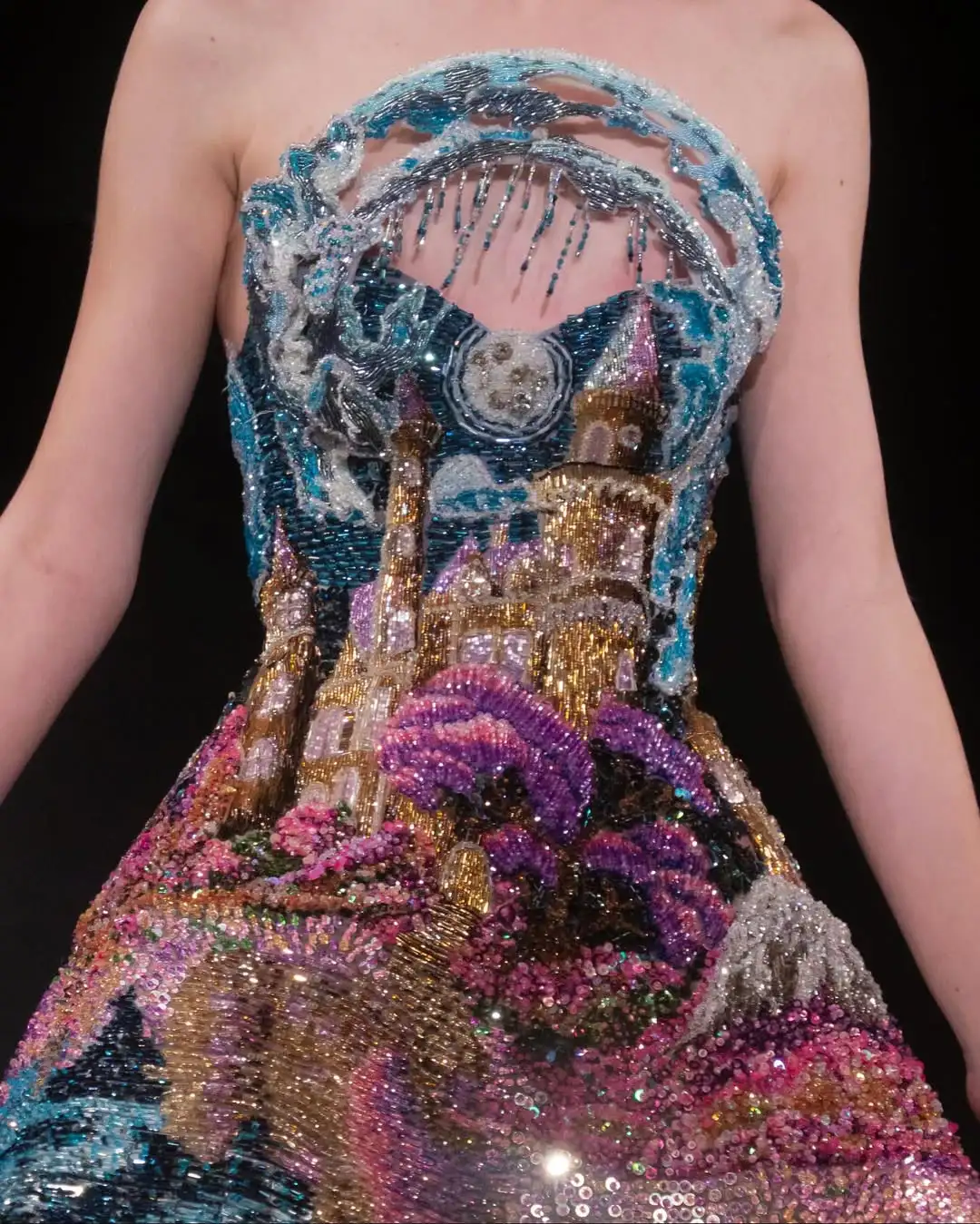 Almée Couture：把宇宙级浪漫穿身上?