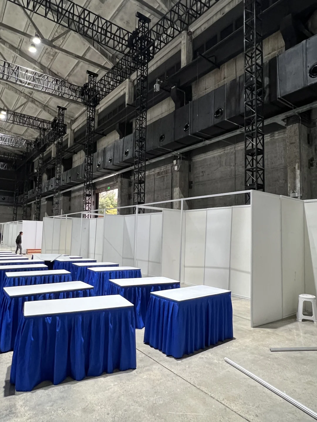 上海企业招聘会2*4展位搭建
