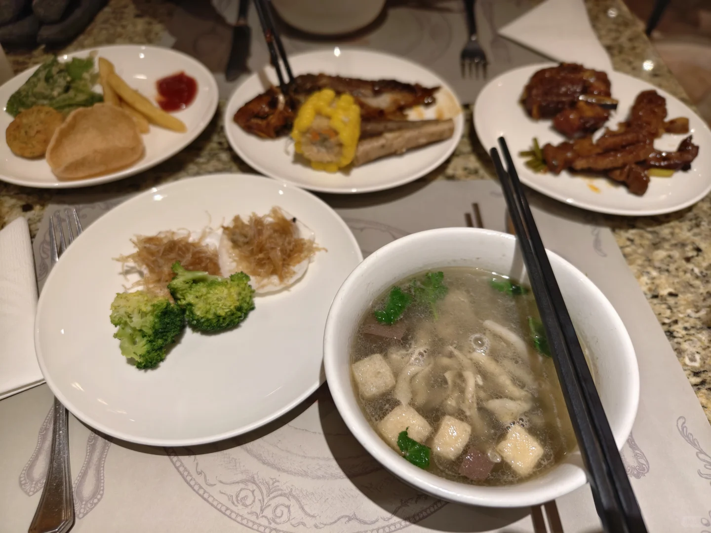 晶丽酒店自助餐,性价比之王