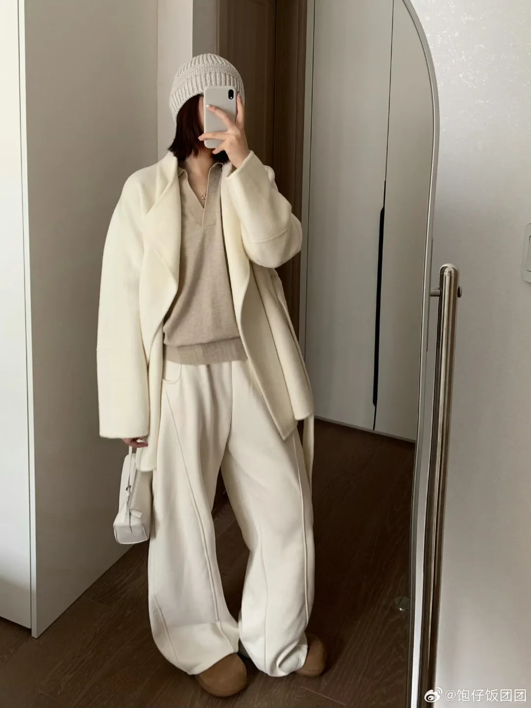 饱仔团大衣预告买什么