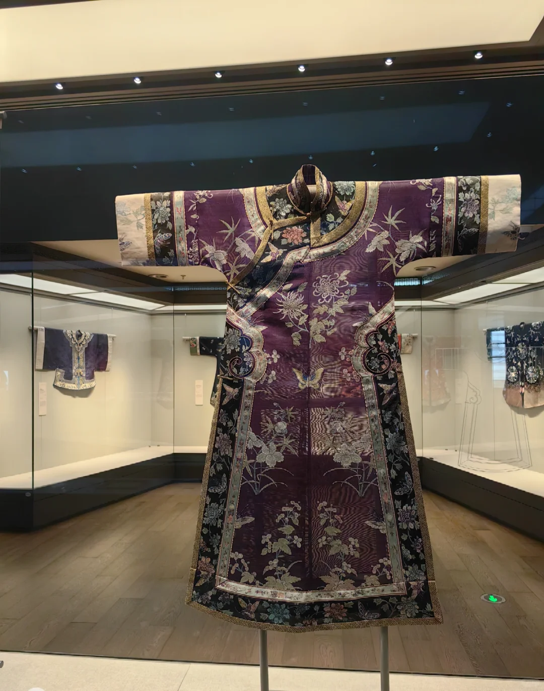 清华大学艺术馆明清服饰展