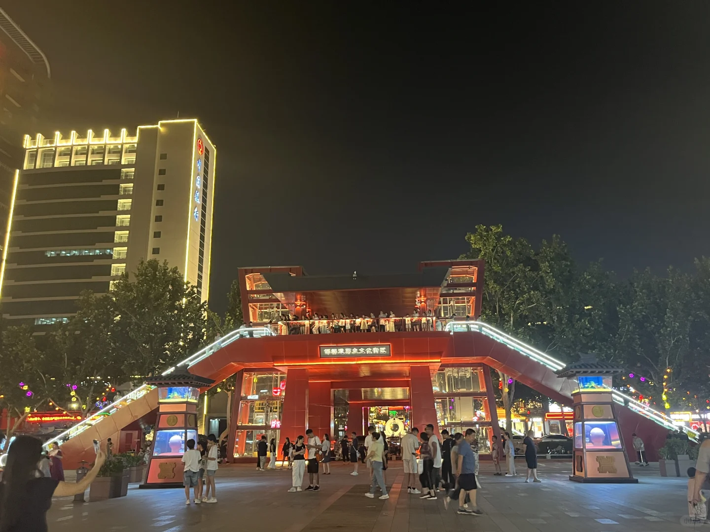 穿战国袍还是得去邯郸,但不适合久玩