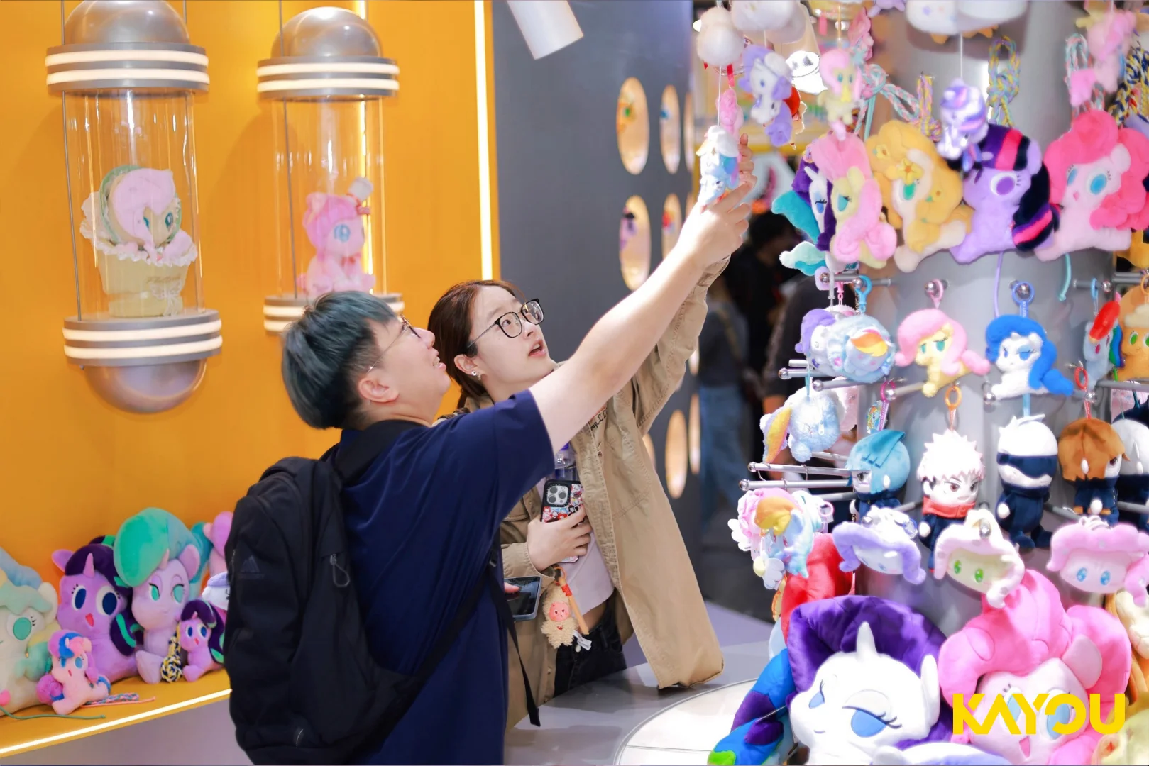 现场返图速递｜?卡游闪耀CTE玩具展