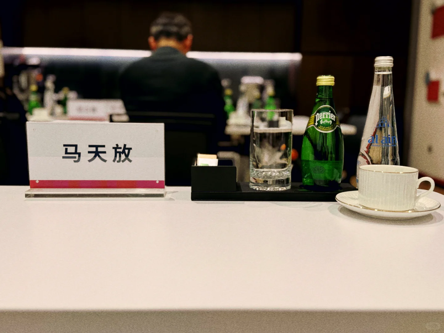 来迪拜和沙特给家里公司打广告啦!