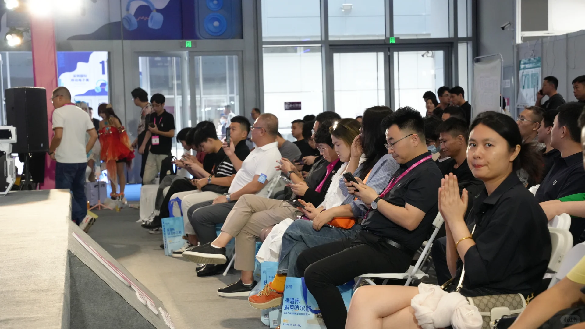 深圳国际移动电子展全新电竞产品亮相展会