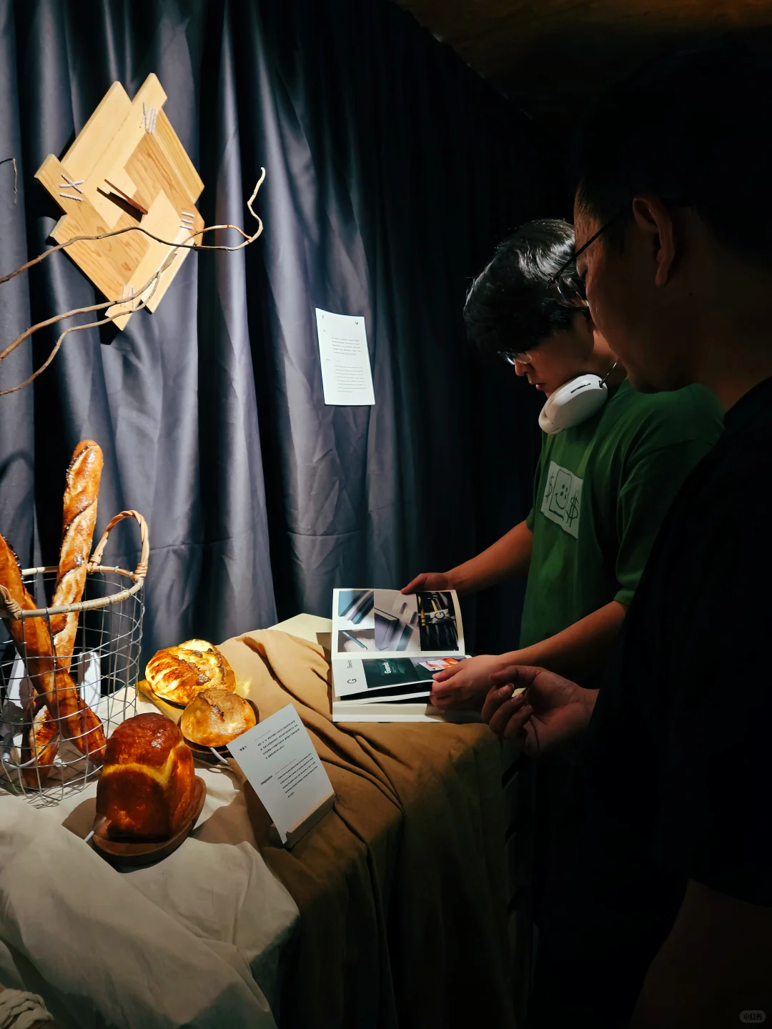 WTB首展 | 驻足与思考的瞬间