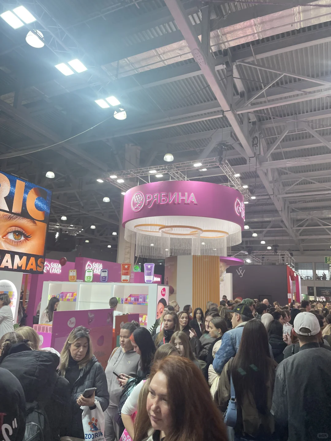 俄罗斯展会最漂亮的翻译+全俄罗斯的美女