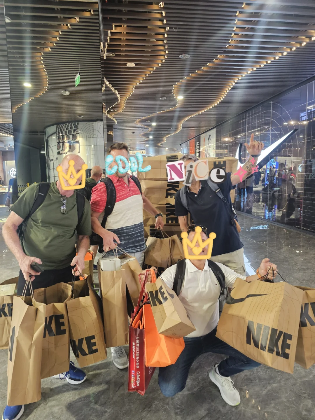 那就让他们把美金还给我们这些美人