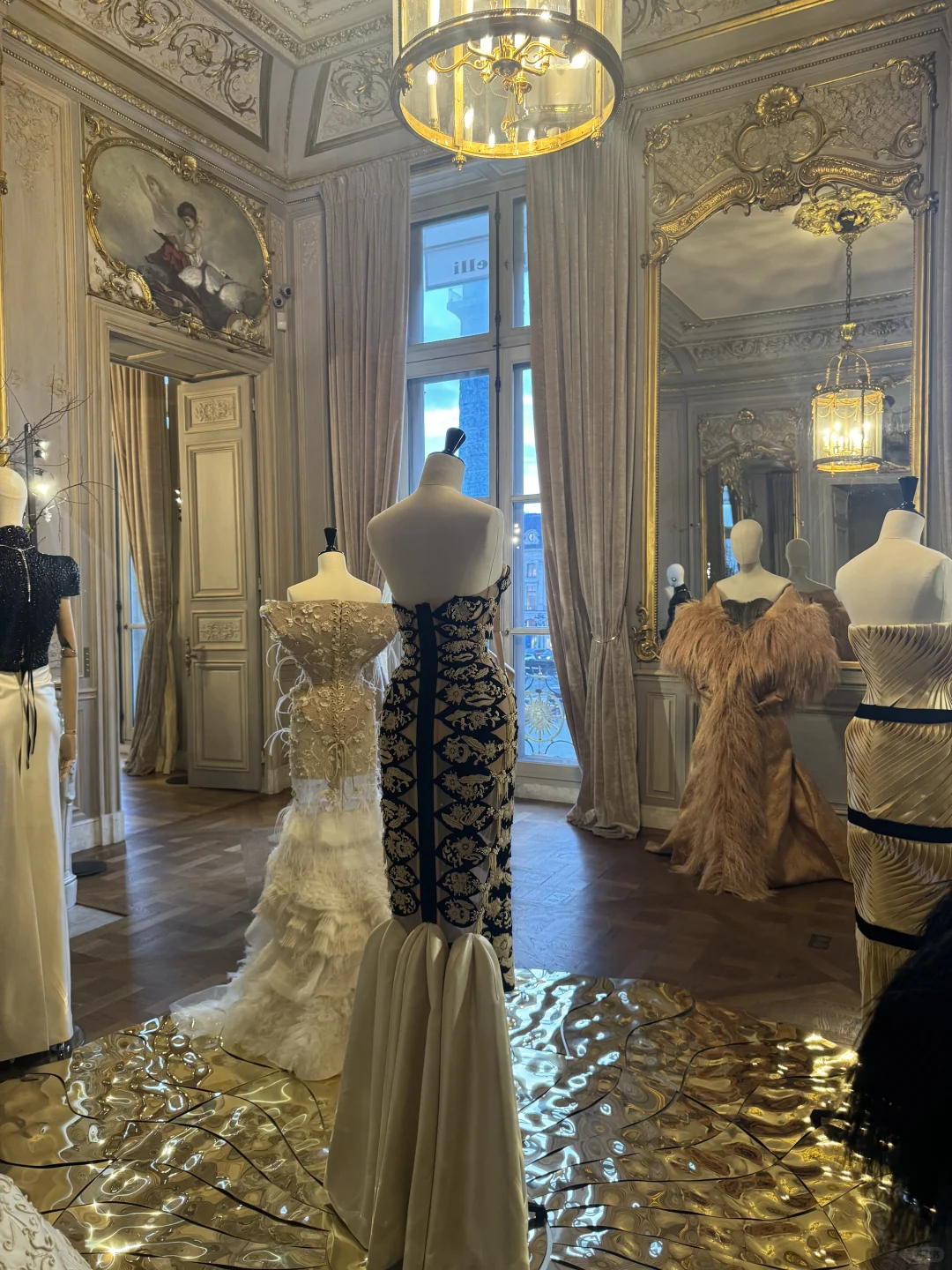 Schiaparelli 高定 你们爱这个品牌吗