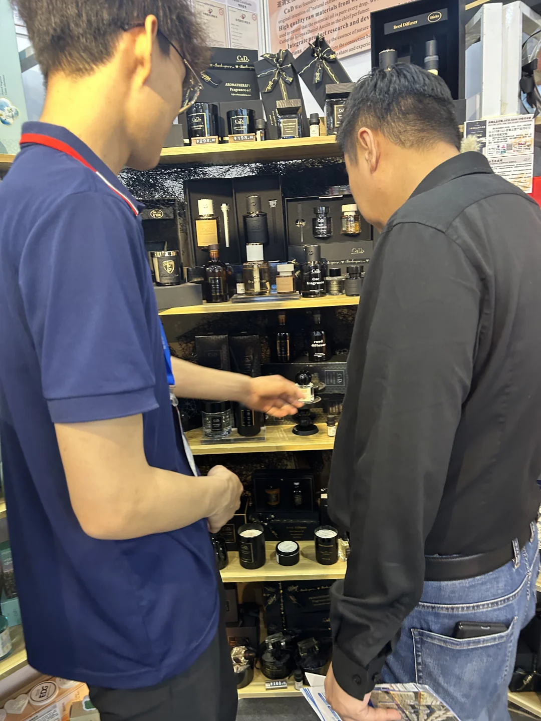 逛展遇到的香薰展