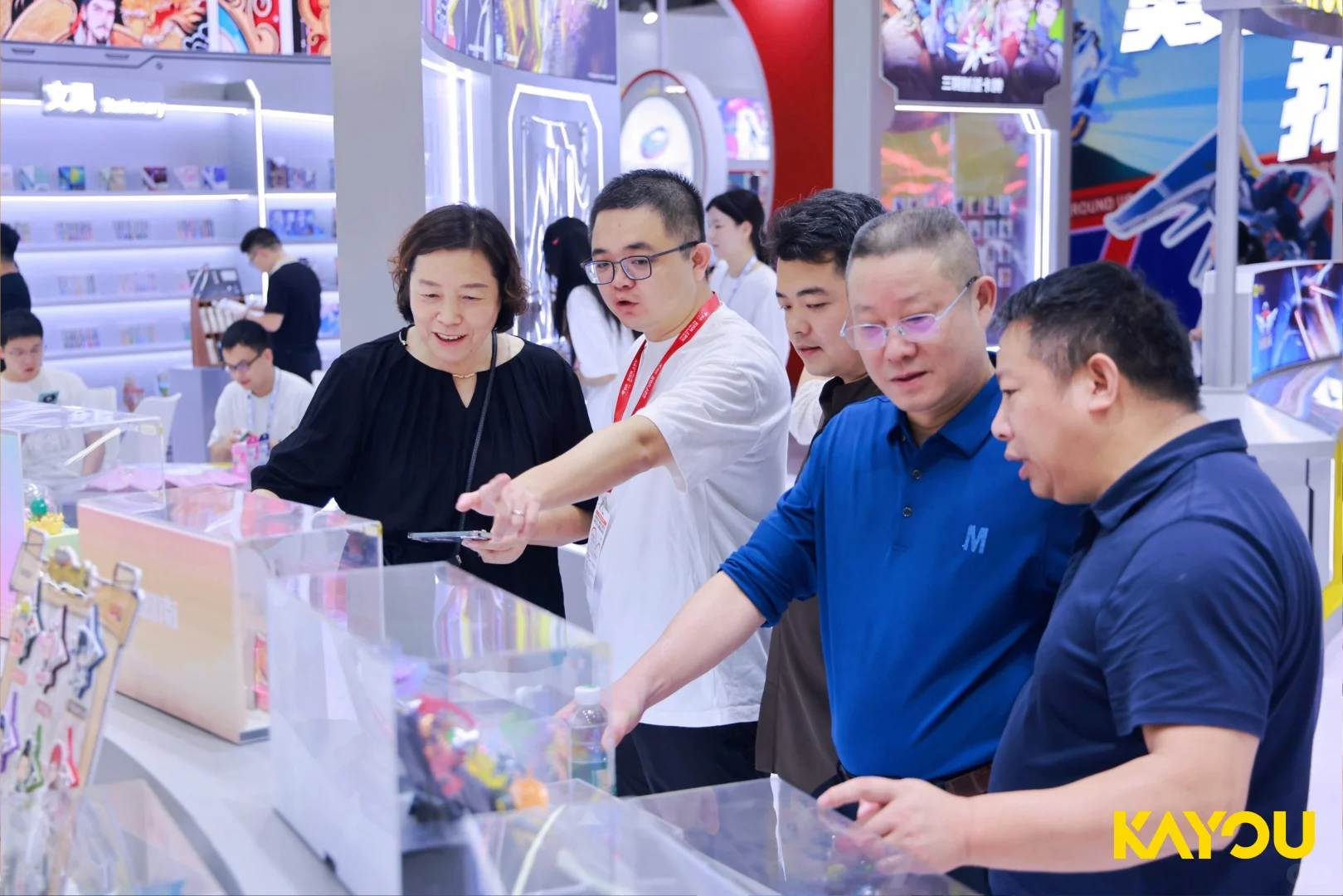 现场返图速递｜?卡游闪耀CTE玩具展