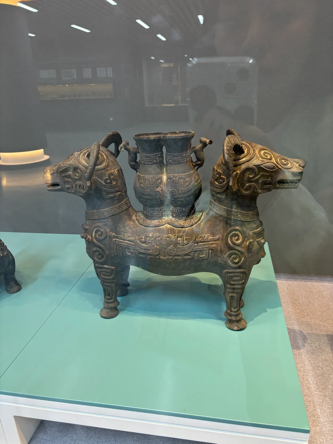 石家庄市博物馆新展《复兴的铜器艺术》