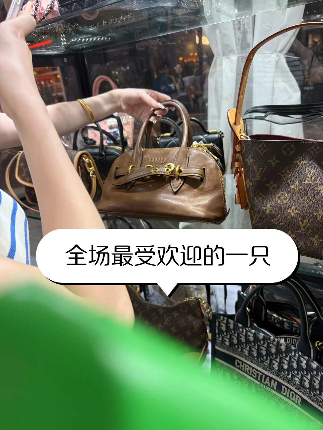 义乌也是好起来了，5折就能拥有lv哭泣❗️❗️