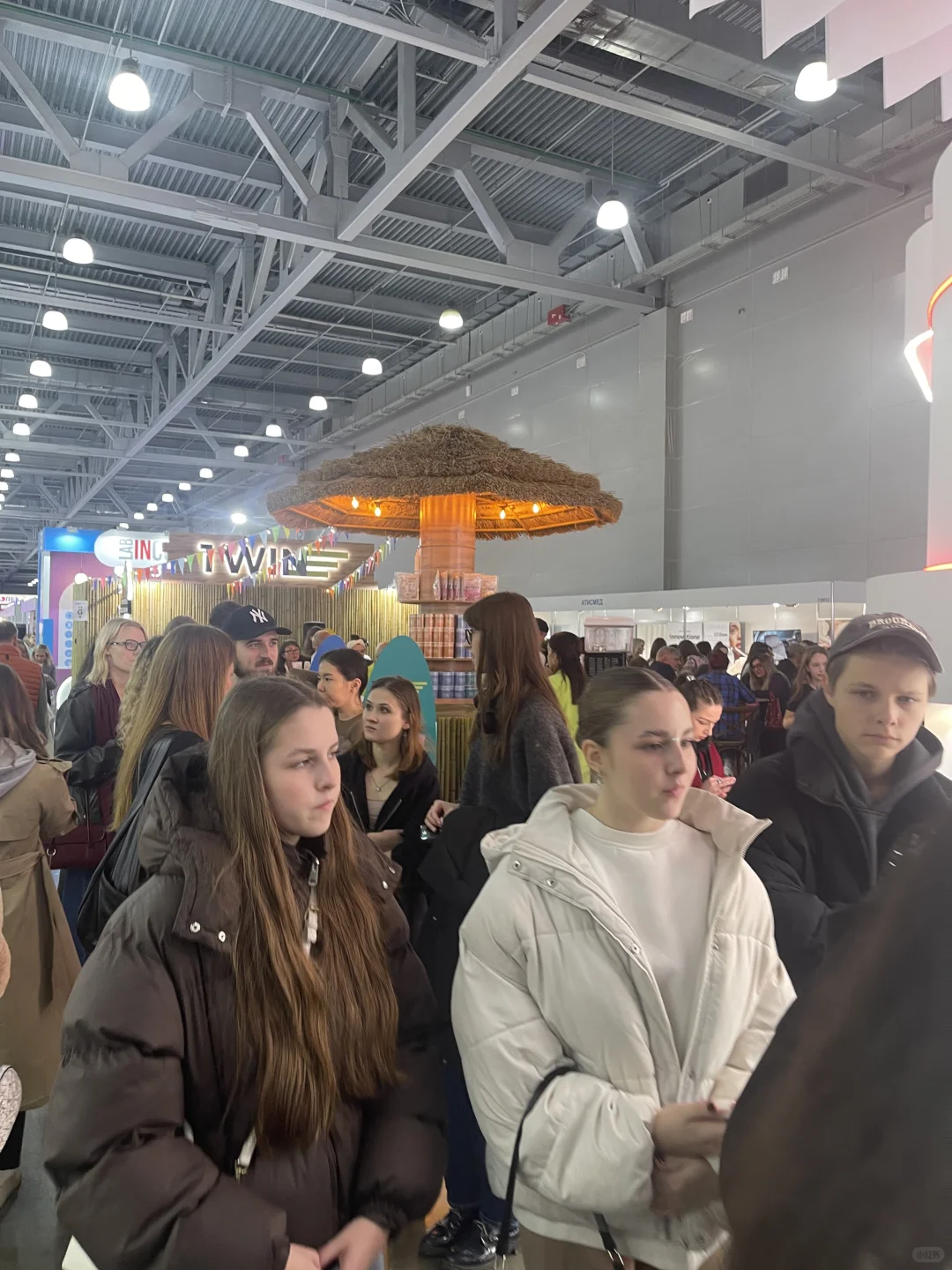 俄罗斯展会最漂亮的翻译+全俄罗斯的美女