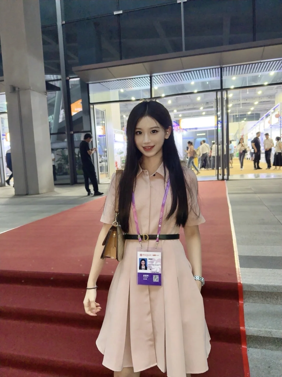 大学生广交会翻译一周怒赚四千??