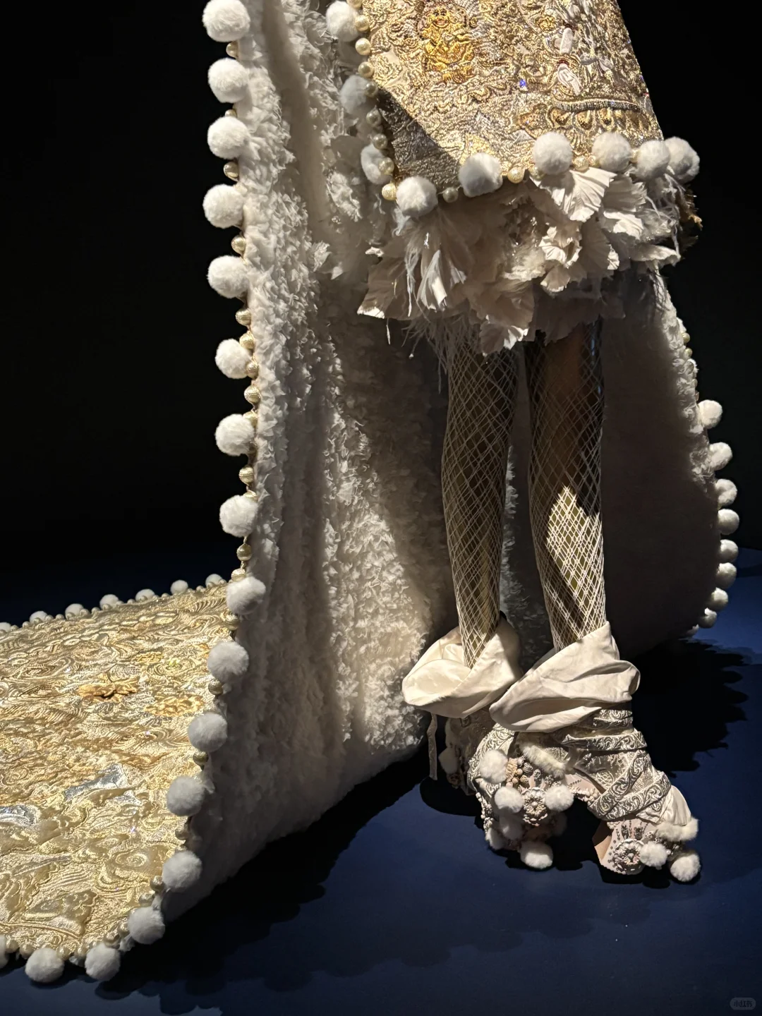 日常看展|在巴黎看到中国高定?