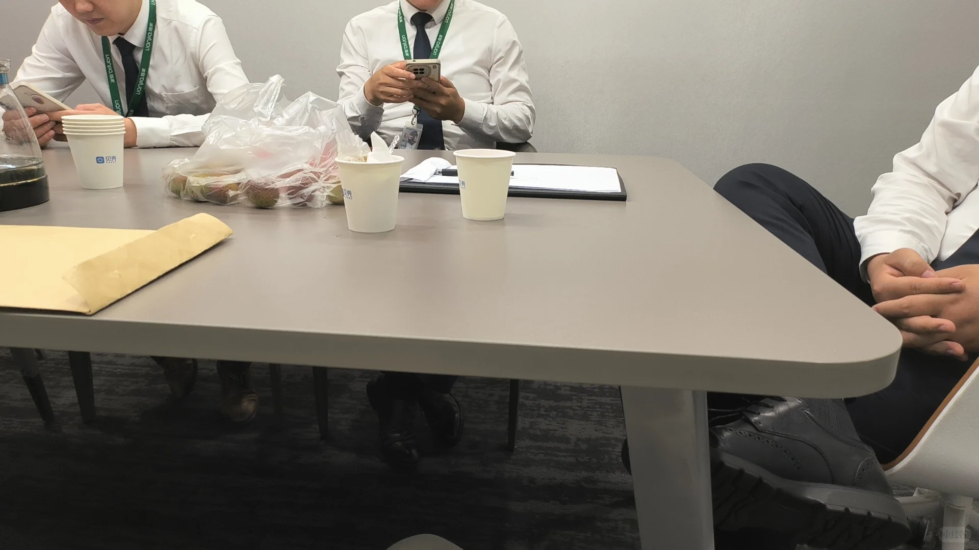 第一次正式和卖家洽谈