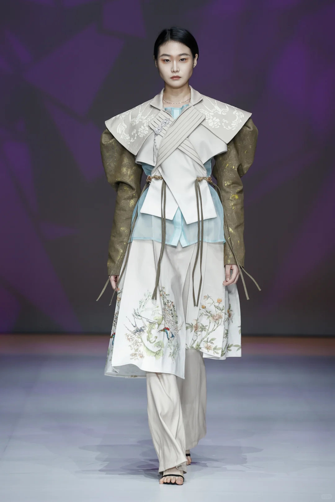 2025CGFW天津师范大学服装与服饰设计毕业秀