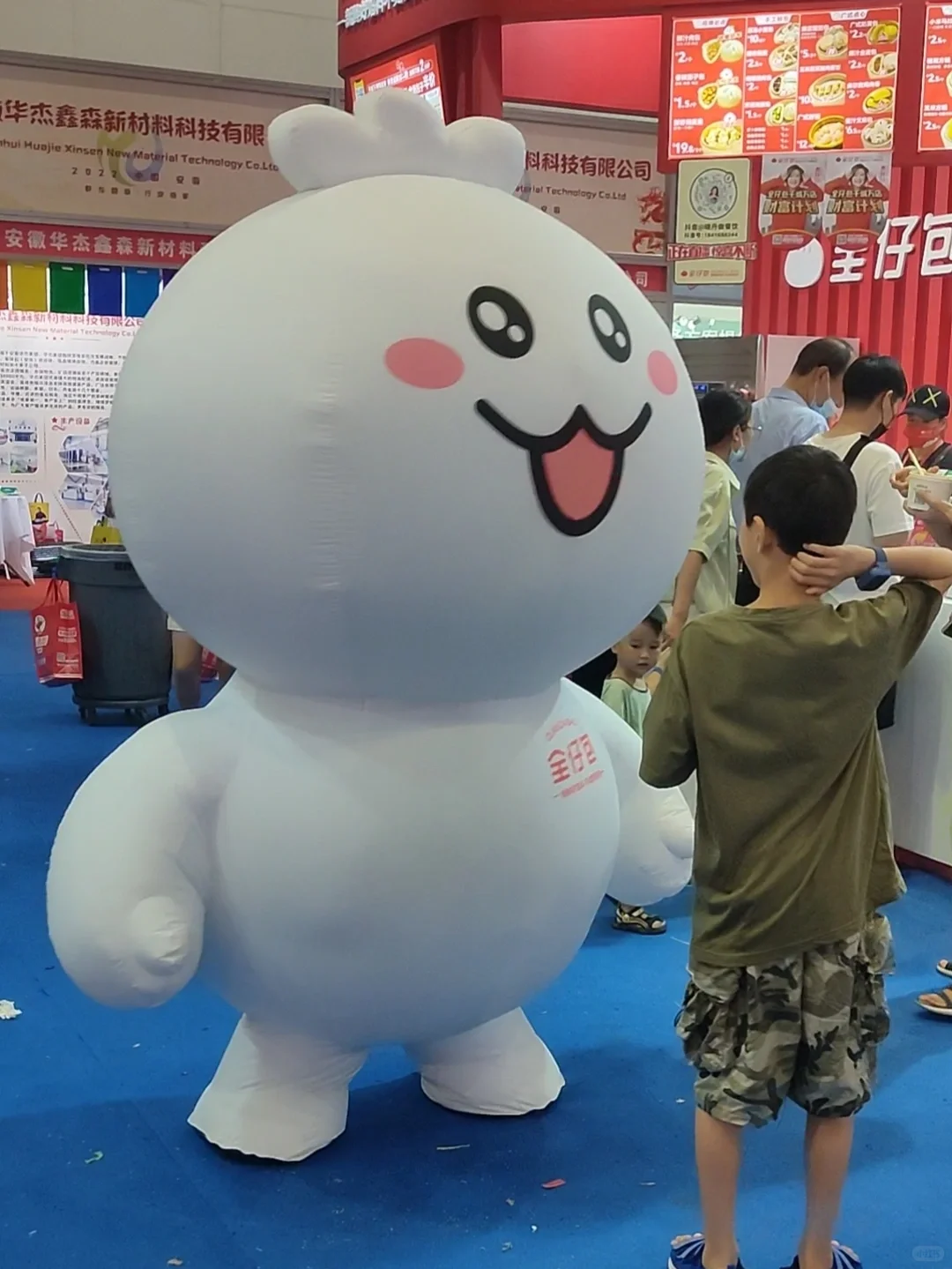 ZFE郑州展逛吃逛吃~
