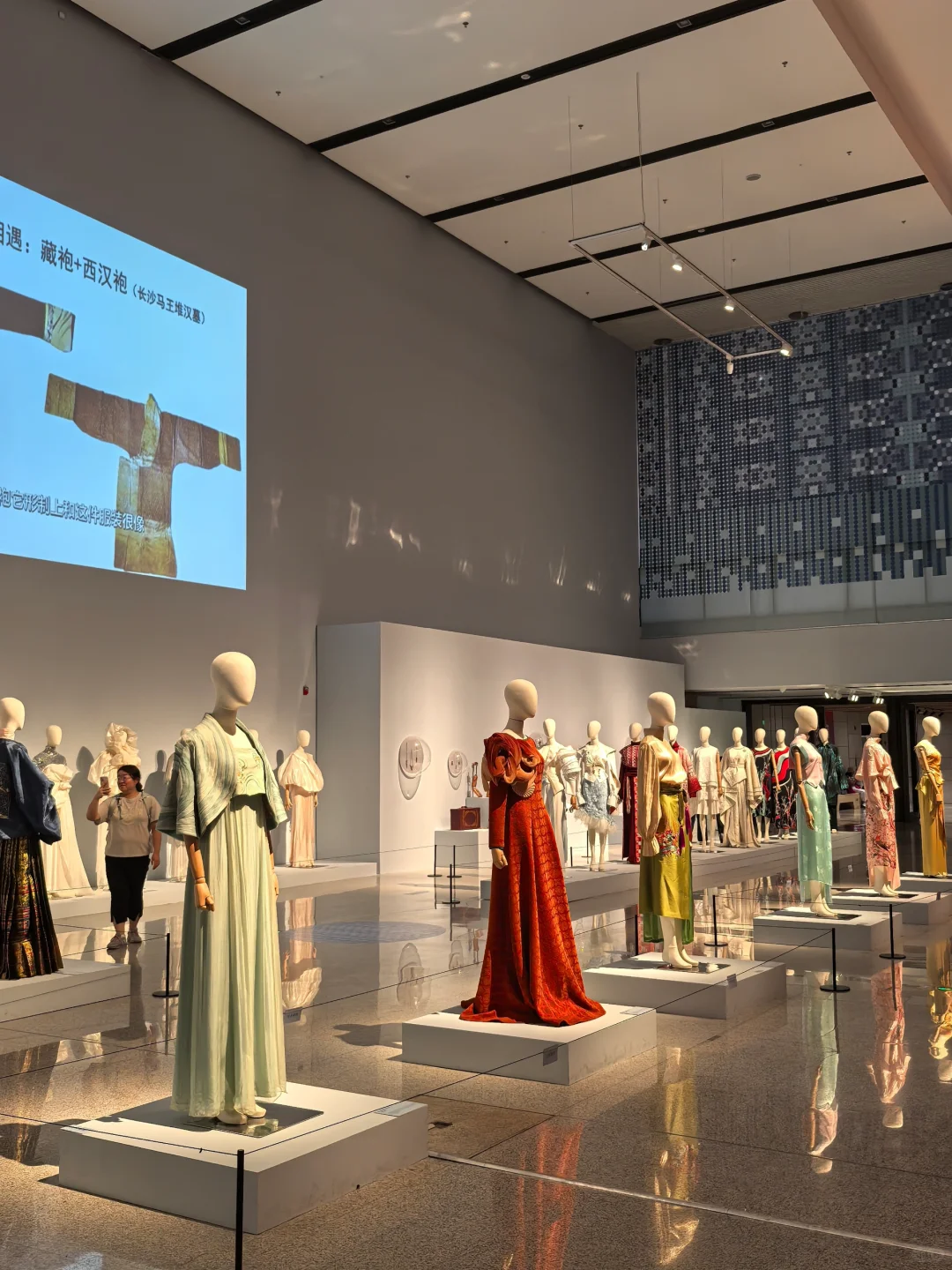 展览很好看:《五彩锦簇—中华服饰文化展》