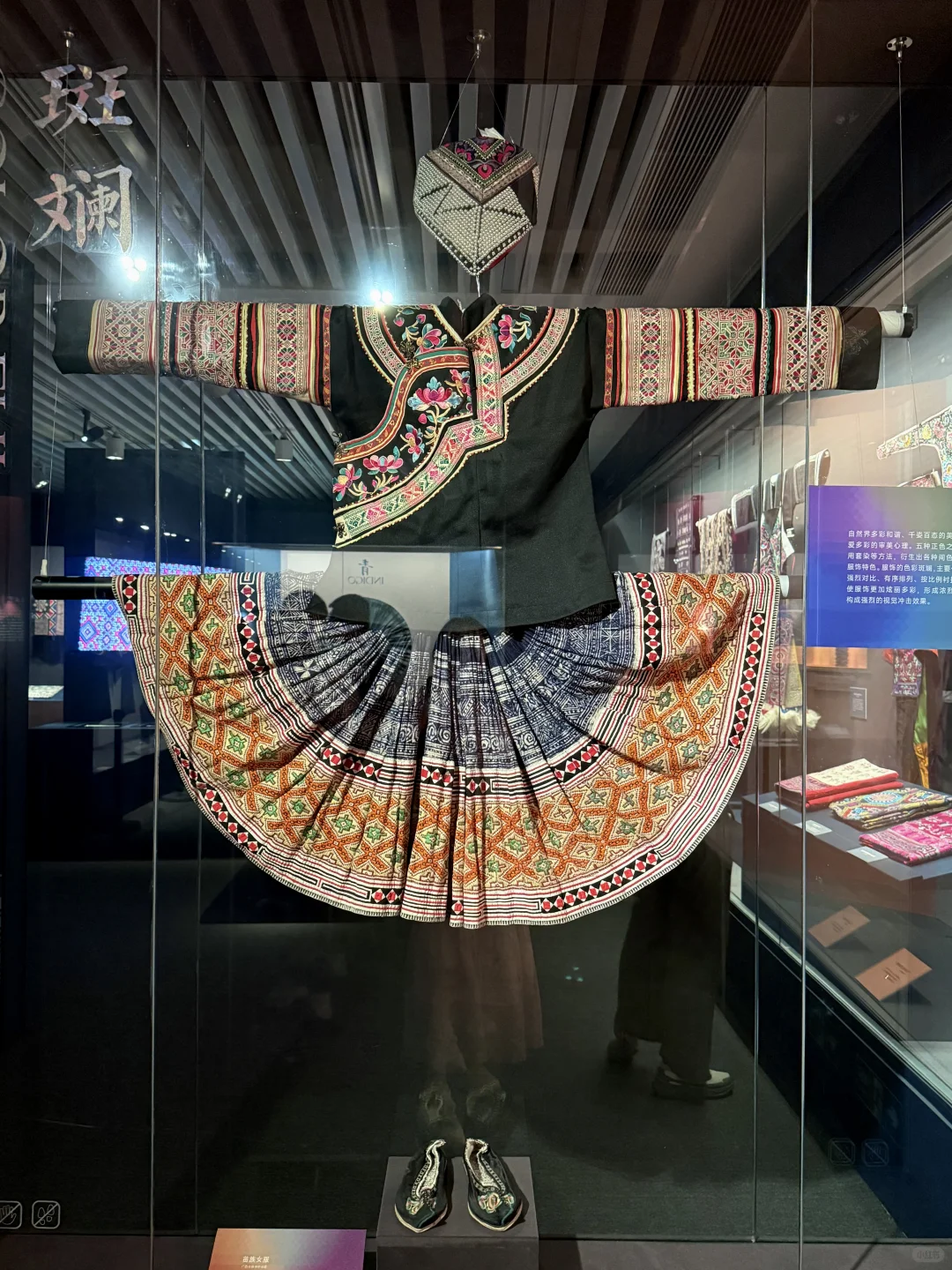 上海免费新展?被这场服饰盛宴美哭了!
