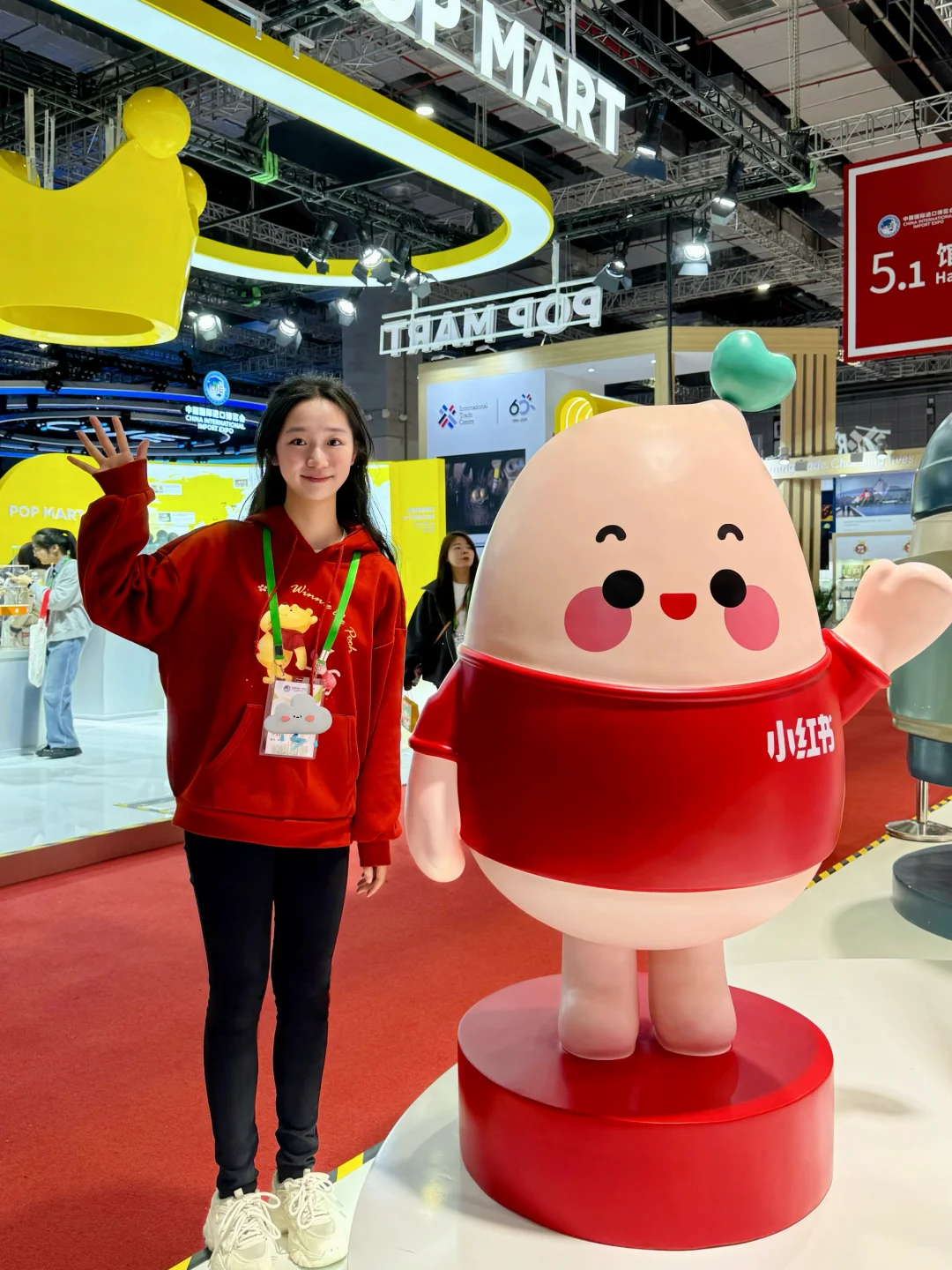 同济女大勇闯进博会！！✌️