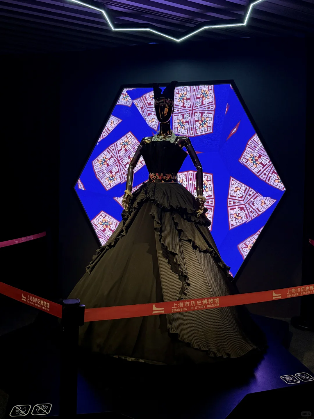 上海免费新展?被这场服饰盛宴美哭了!