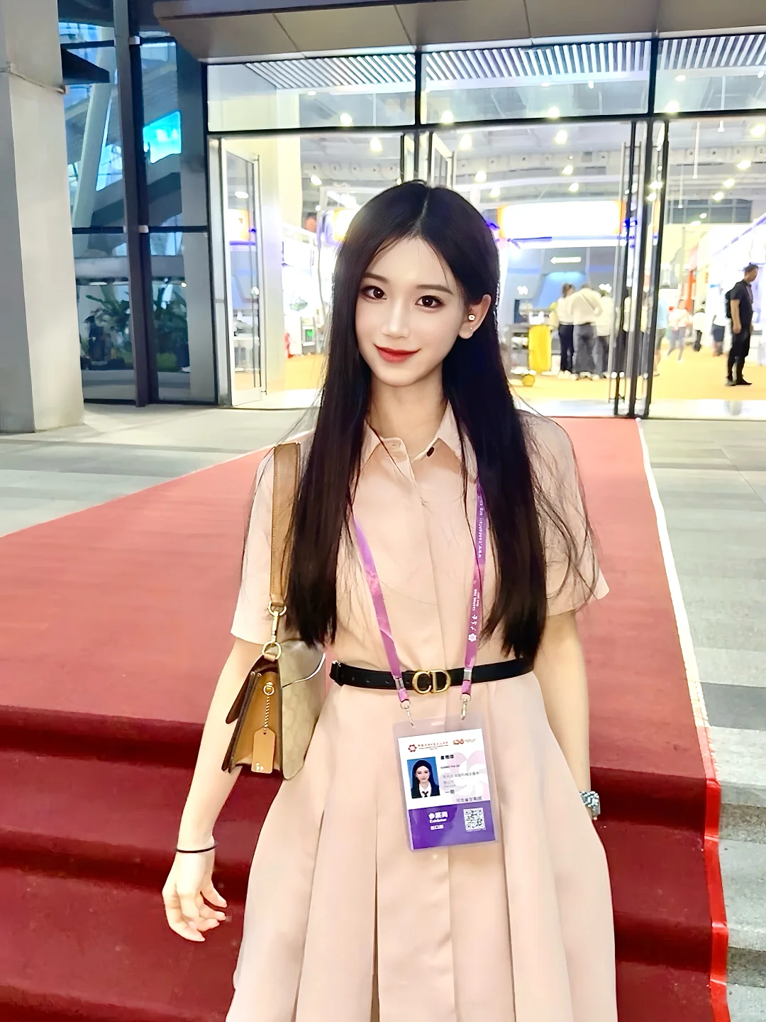 大学生广交会翻译一周怒赚四千??