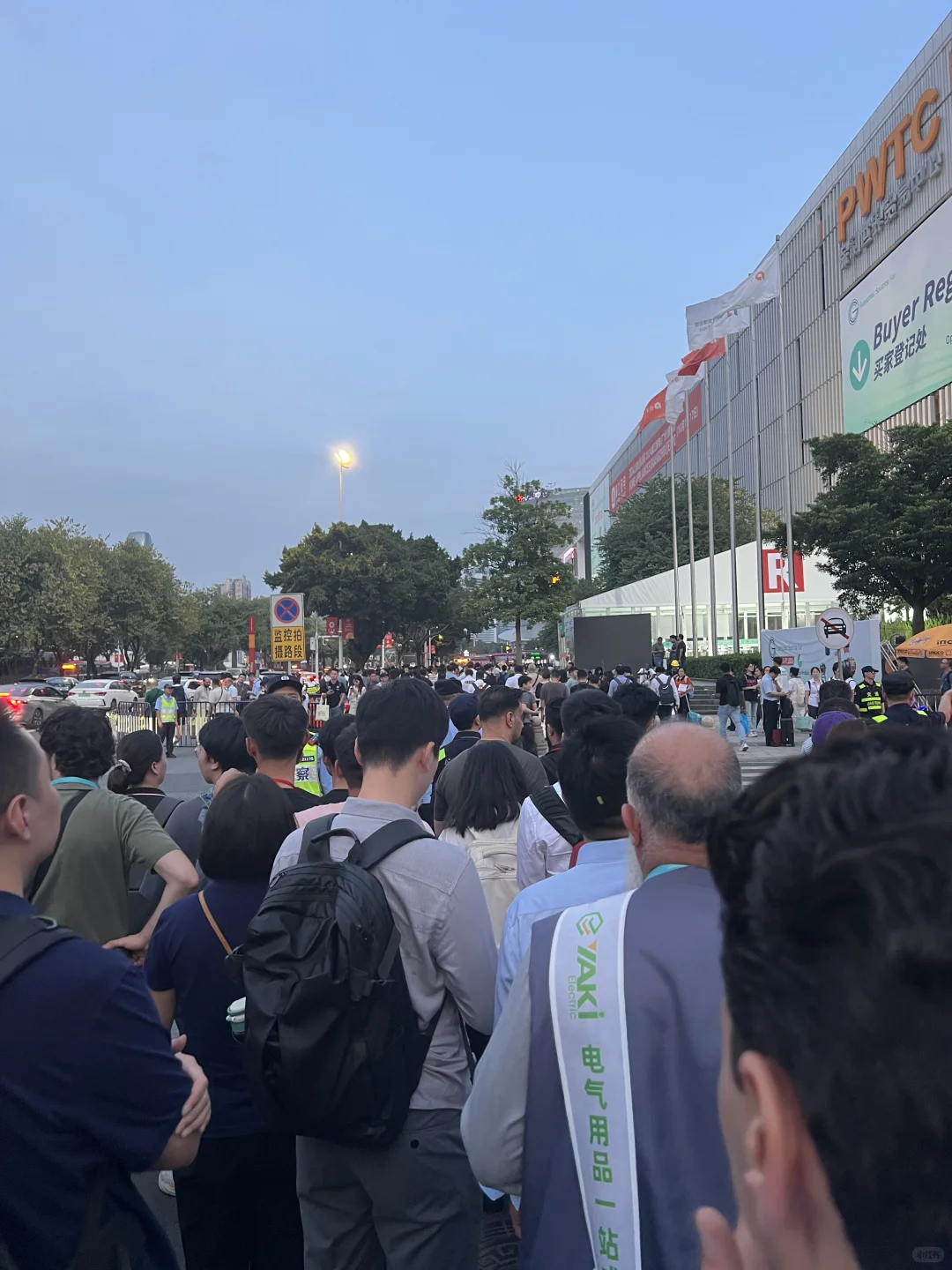 广交会牛马地铁快速下班攻略