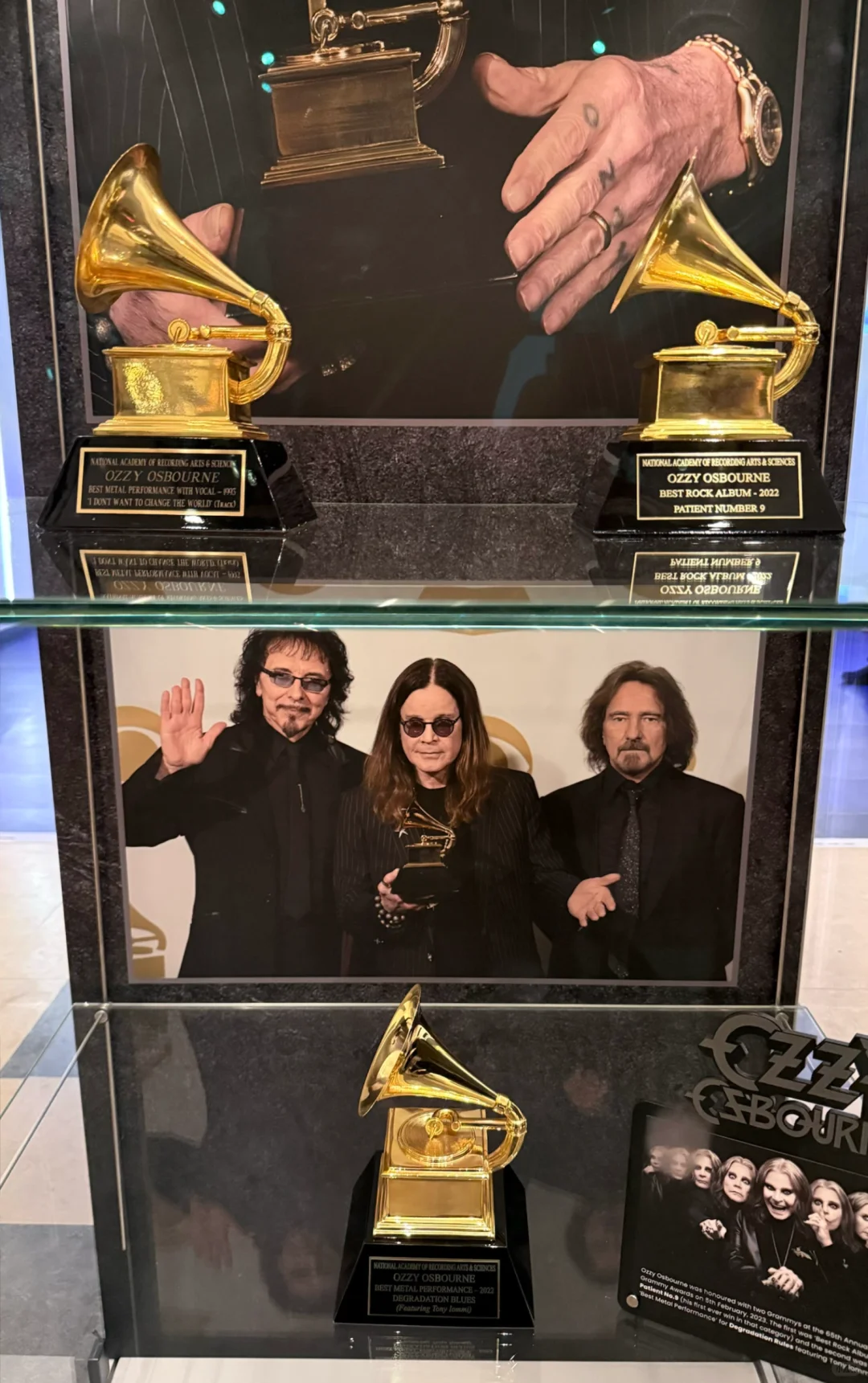 伯明翰Ozzy Osbourne纪念展