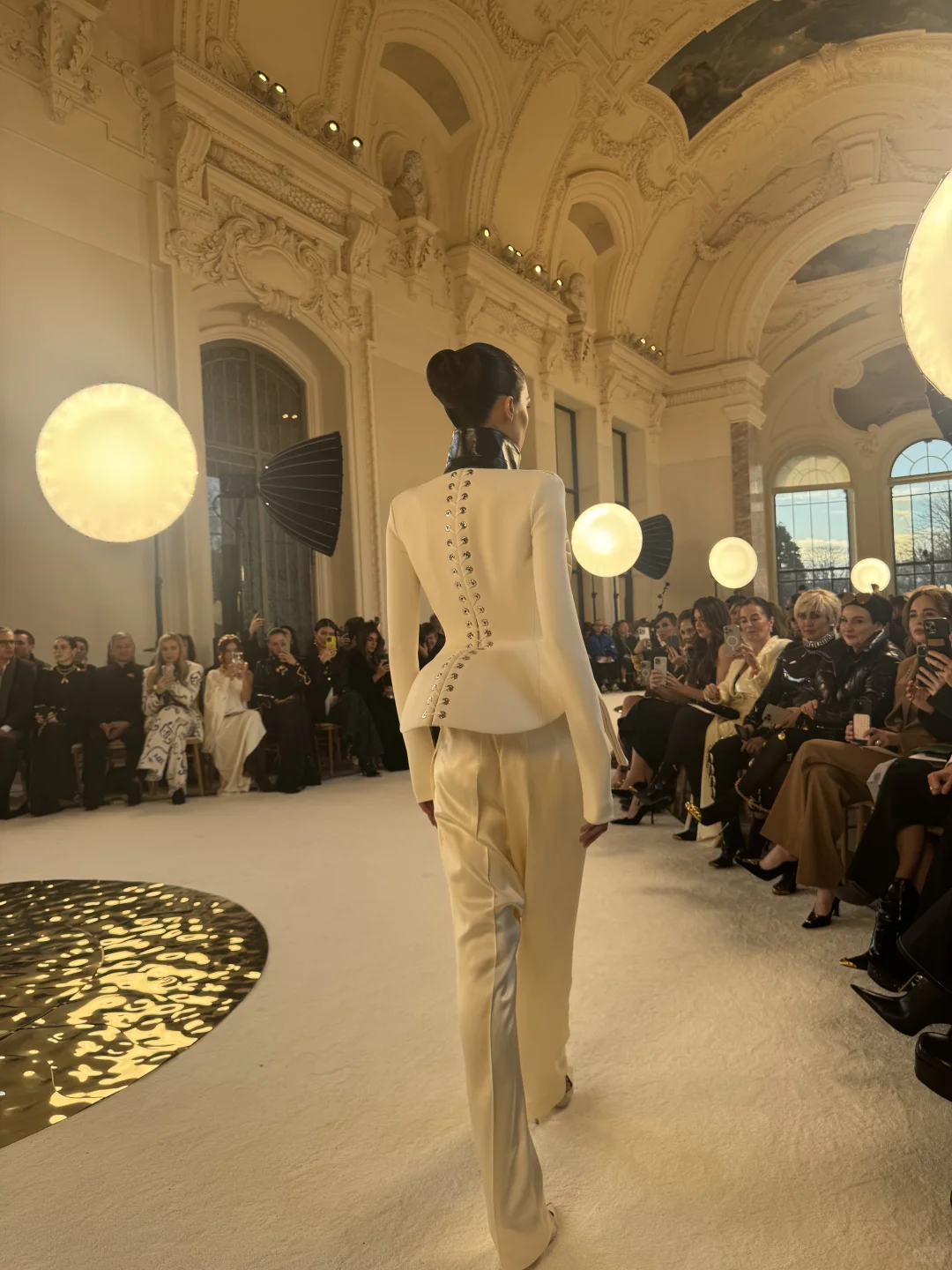 Schiaparelli 高定 你们爱这个品牌吗