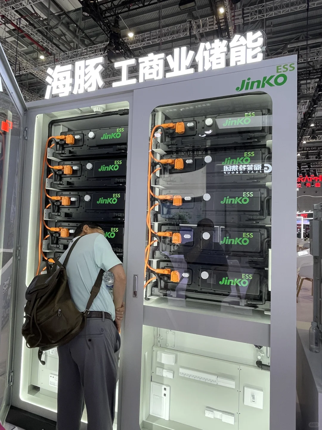 技术卷起来了~分享一些光伏展会上的新产品