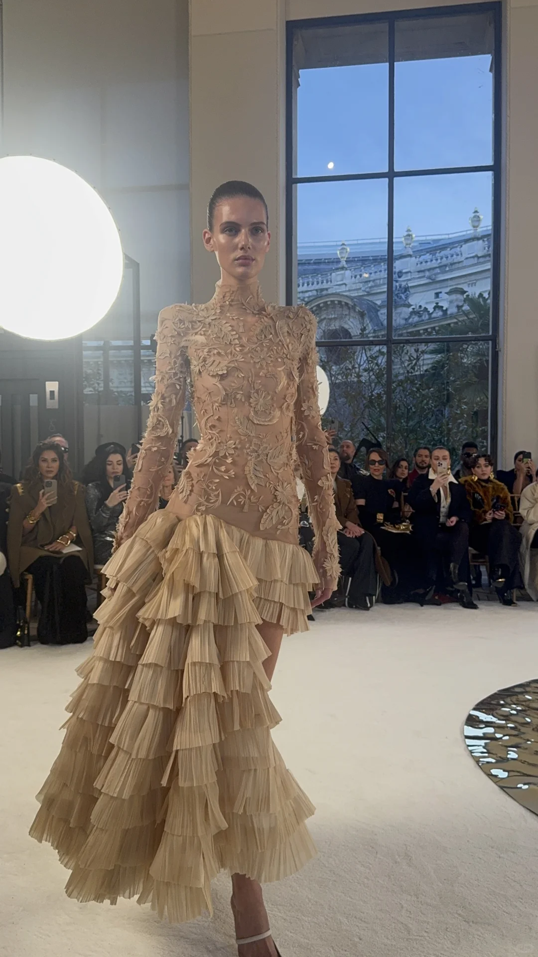 Schiaparelli 高定 你们爱这个品牌吗