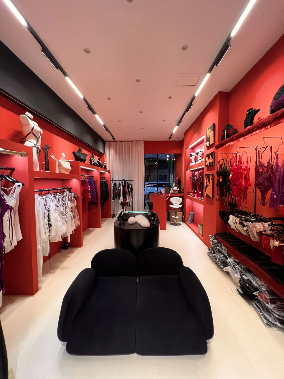 来义乌逛完橙人展 来这家店品类更多