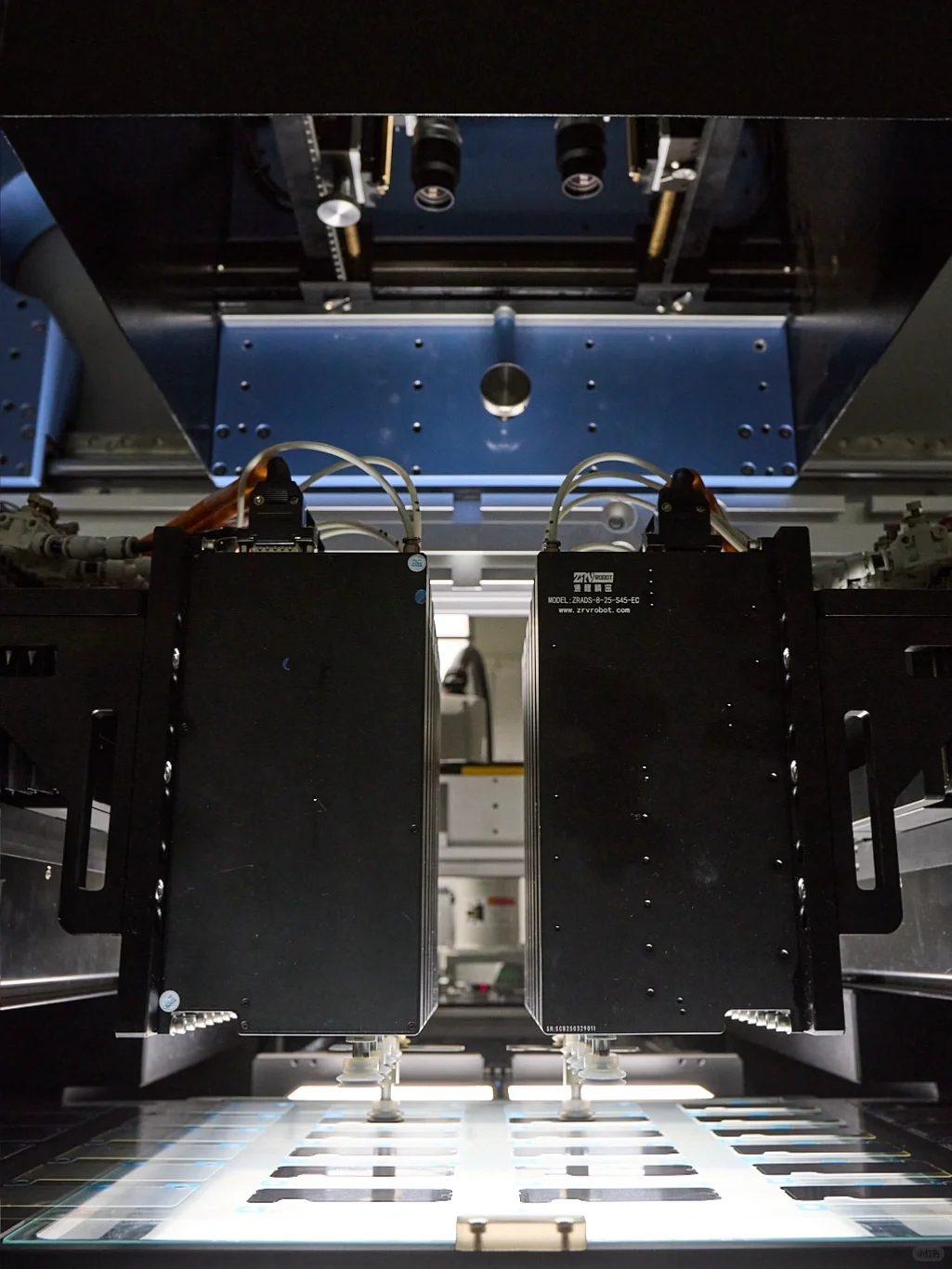 ?跟着Apple COO逛苹果中国供应链工厂！