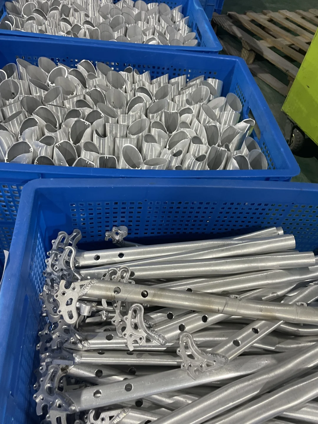 揭秘工业之美：精密零件的诞生地 ?✨