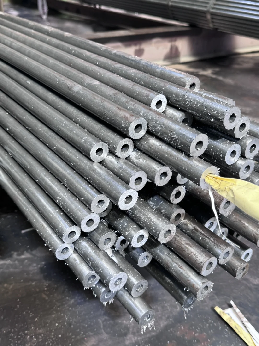 裸辞回家接手钢管厂