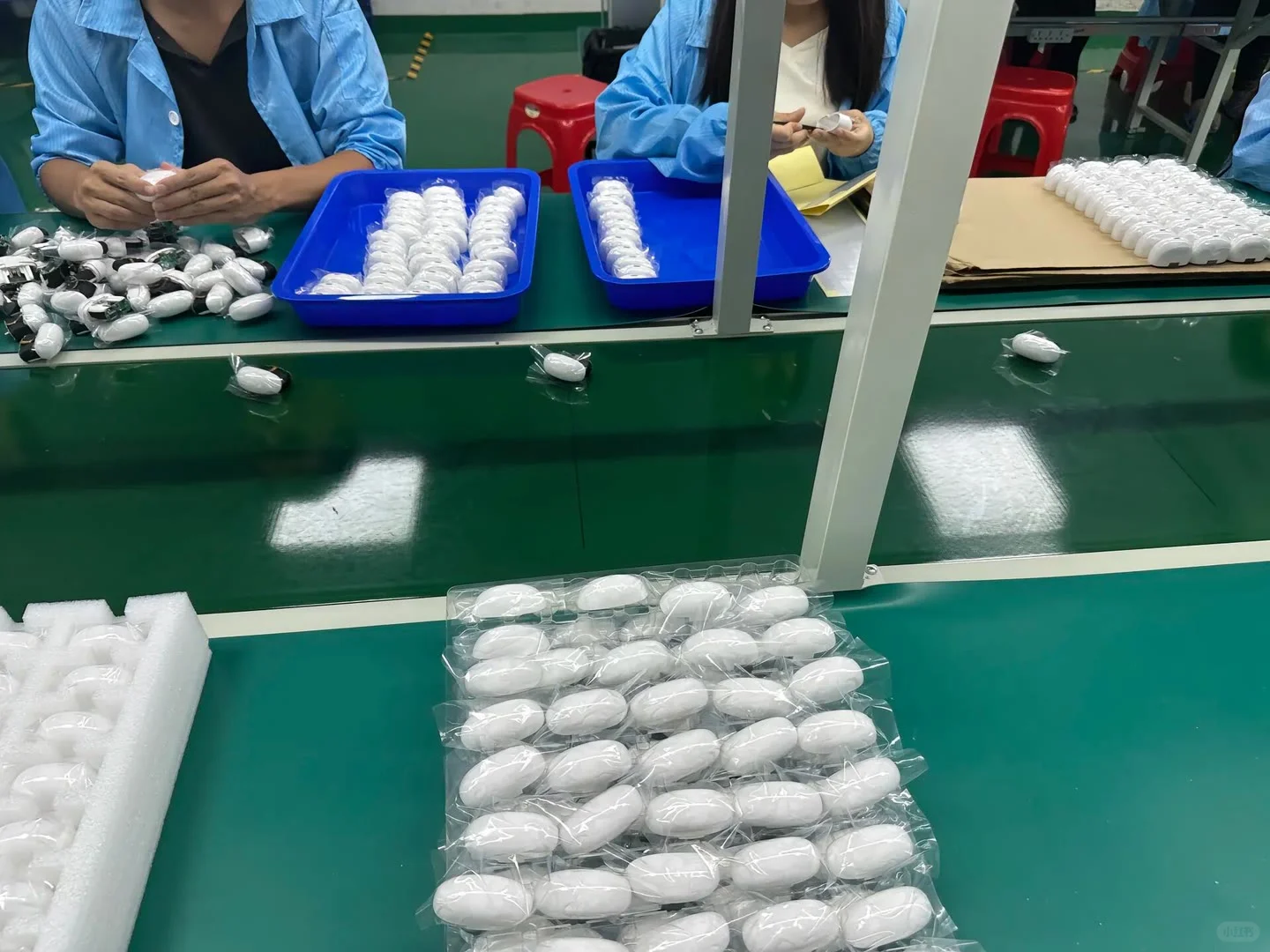 苏州电子厂8000+一个月，包吃包住，可内荐