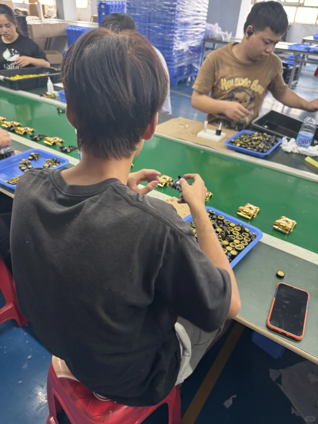 玩具厂 20/小时包吃包住