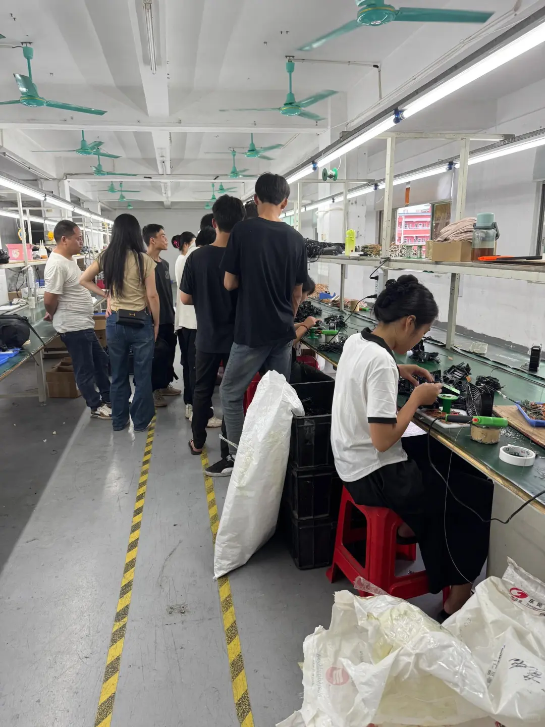 高考后脑子一热进电子厂打暑假工